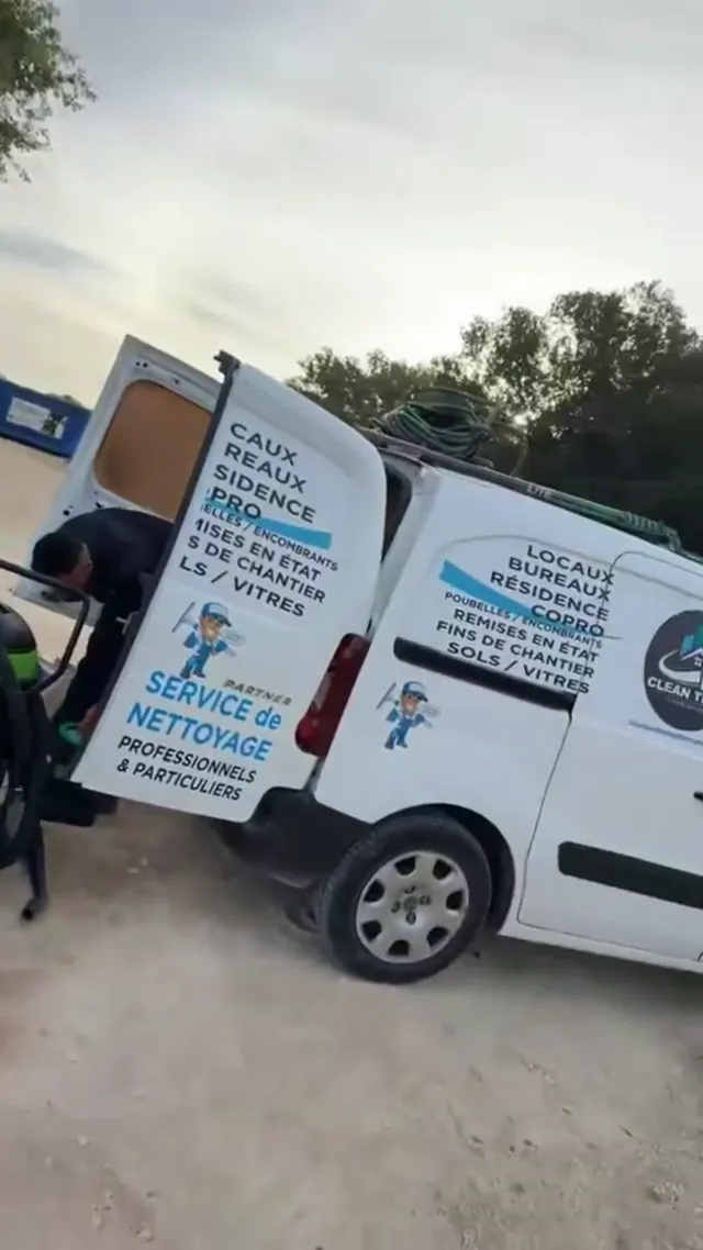 Aperçu de la vidéo Clean Team — équipe en intervention